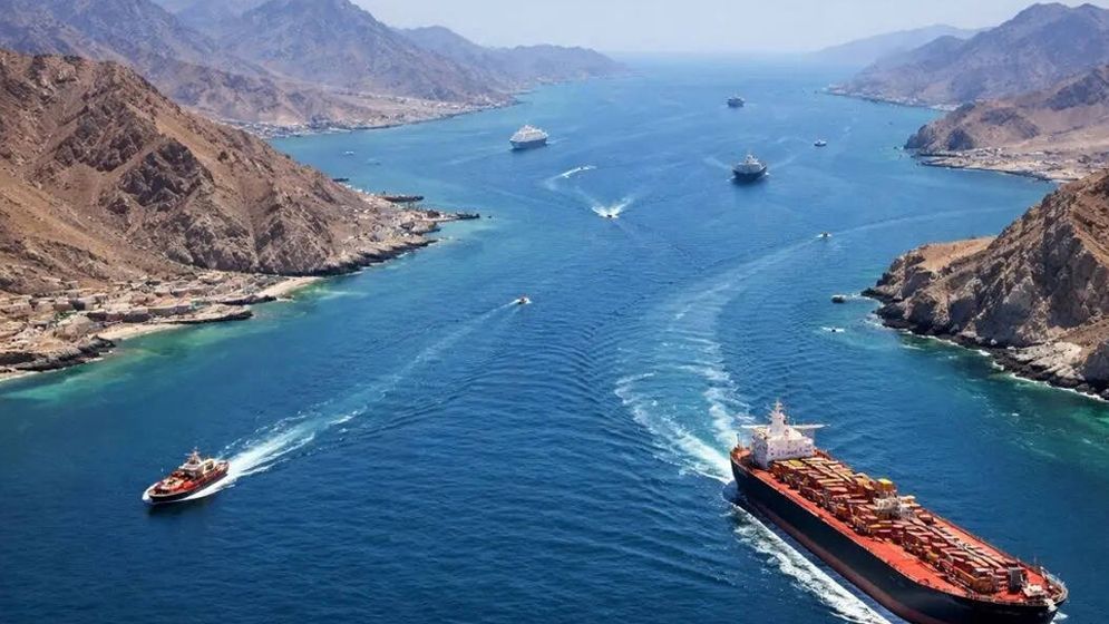 যে কারণে ফের হরমুজ প্রণালি বন্ধ করল ইরান