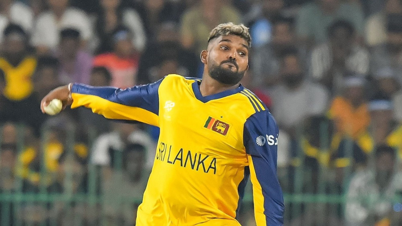 বিশ্বকাপ থেকে ছিটকে গেলেন হাসারাঙ্গা বিশ্বকাপ থেকে ছিটকে গেলেন হাসারাঙ্গা